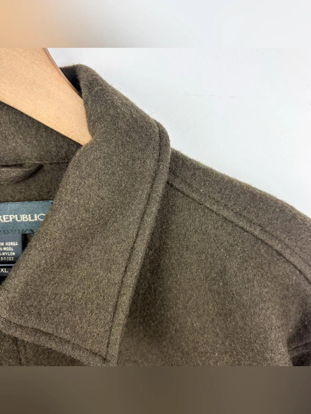 Banana Republic Vintage Wool Flannel Button Down Shirt Olive Green Brown Y2K